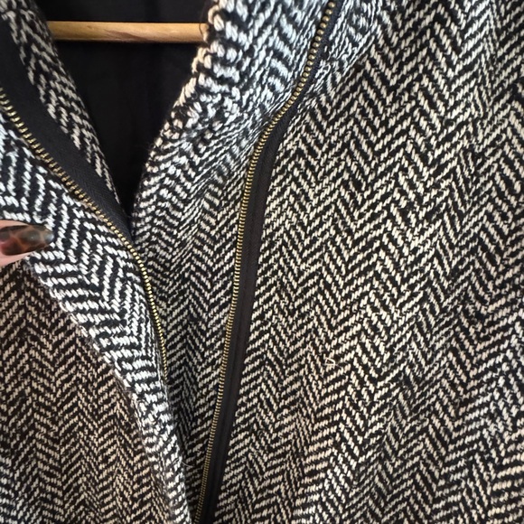 J. Crew Herringbone Black and White Wool Blend Size 6 - Picture 4 of 8